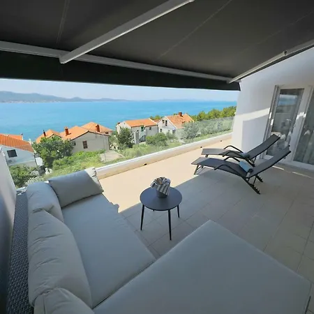 Perla Holiday home *
