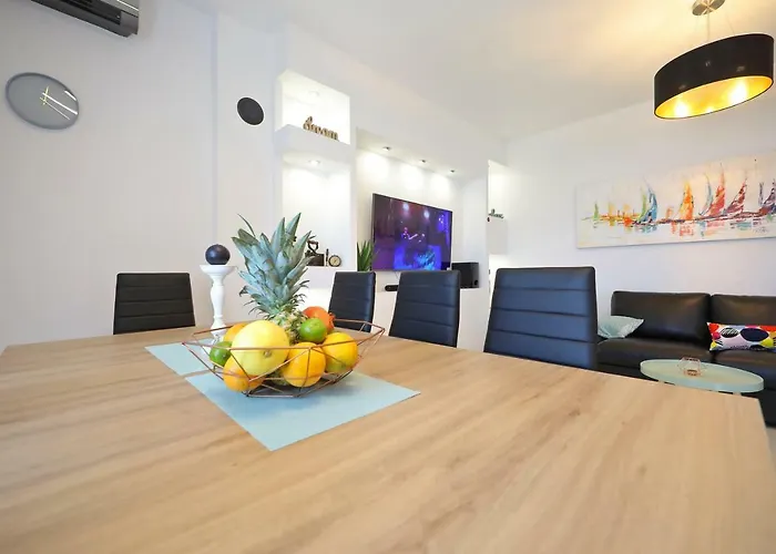 Perla Holiday home *