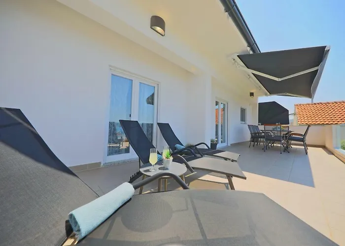 Perla Holiday home *